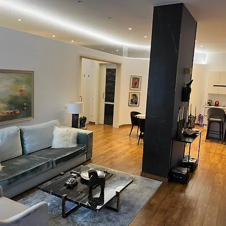 דירה Luxury Centro Historico 2 , Salon ליסבון